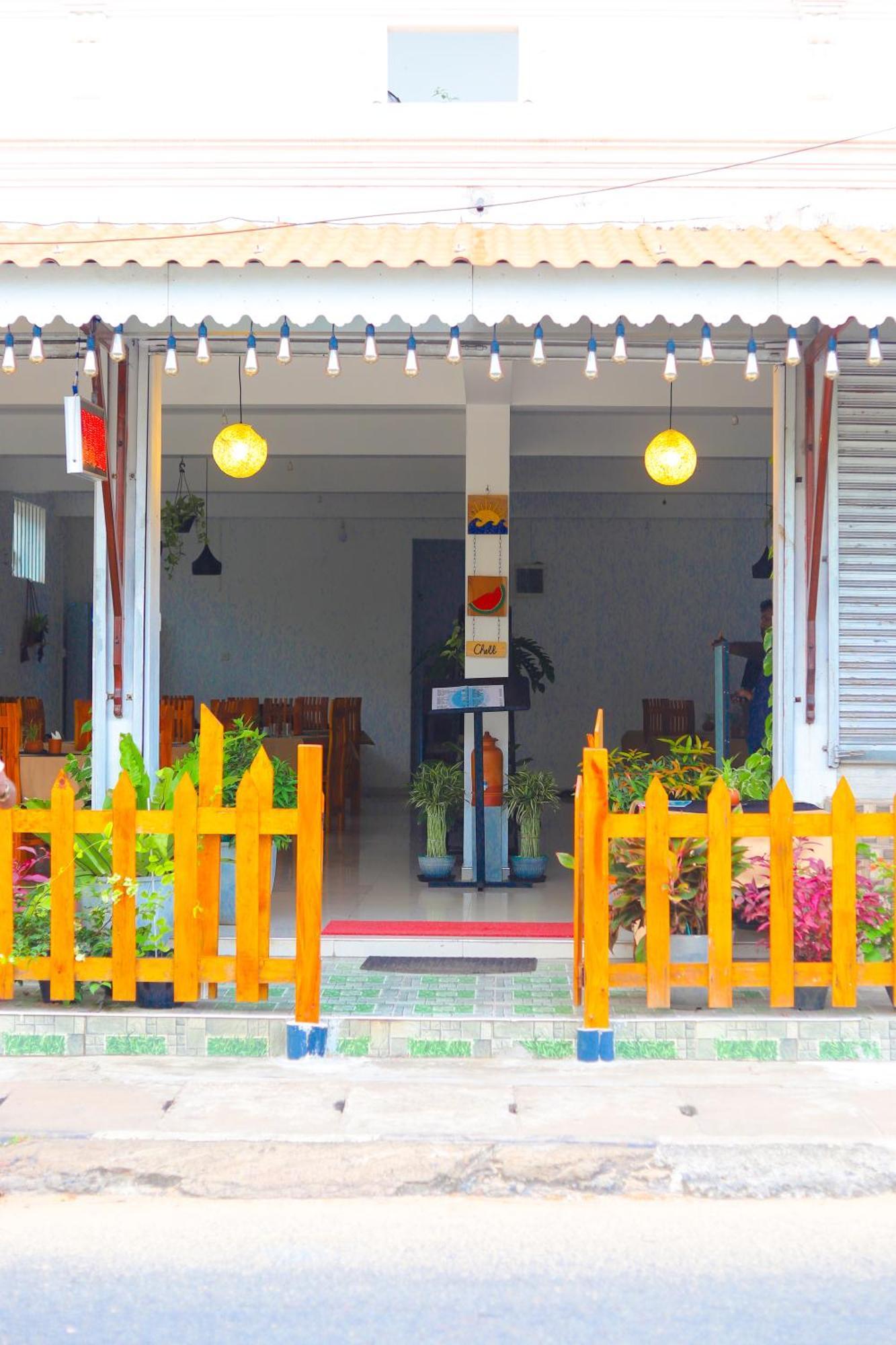 Royal Hub Kudapaduwa Exterior foto